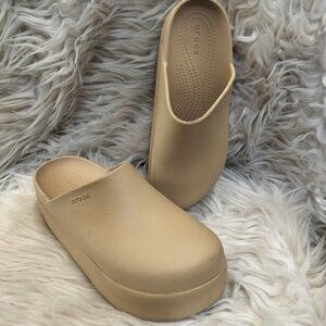 Crocs Dylan Platform Clog Wheat Beige Color